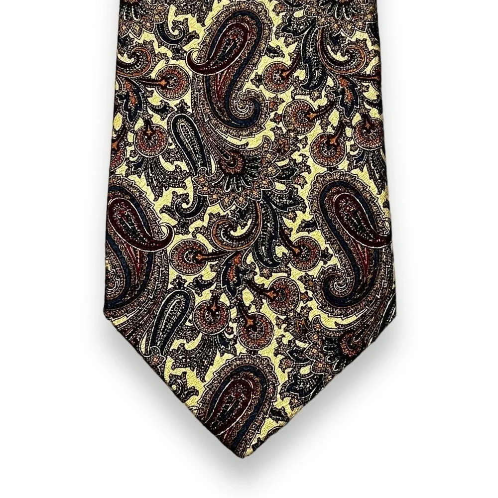 Robert Talbott Best  of Class 100% Silk Neck Tie Yellow Paisley Print Designer